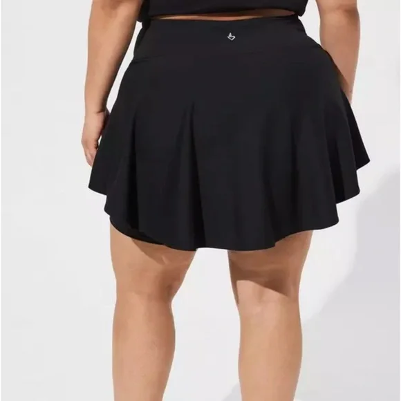 Performance Core Black Wrap Waist Skirt 1X. NWOT - Picture 3 of 7